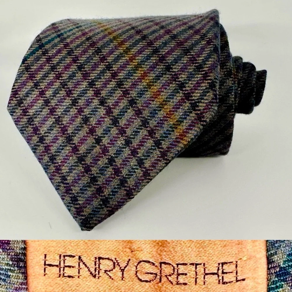 Vintage Wool Silk Blend Henry Grethel Soft Gray Plaid Tie, Classic 3.25” x 56